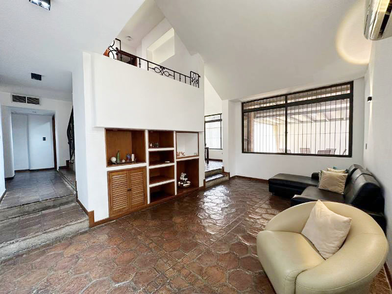 Beautifull Townhouse in Conj. Res. Las Lajas. Naguanagua